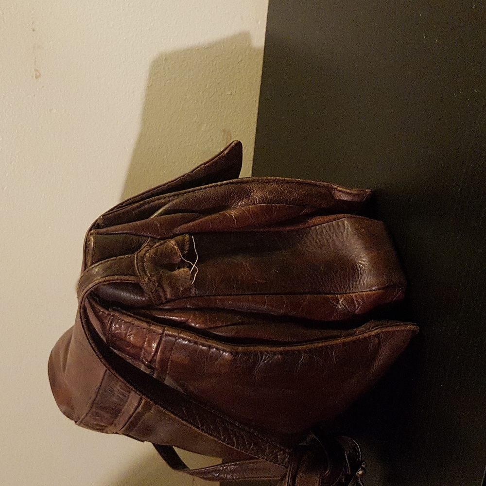 Genuine Leather Crossbody Bag - Picture 3 of 8
